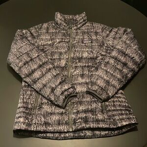 Patagonia Women's Down Full Zip Puffer Jacket Forestland Pattern Nature Size M